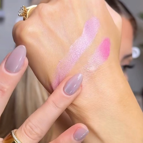 Jeffree Star | ‘Glamorous Heist’ Skin Frost Blush Highlighter | NiB radiant glow - Picture 10 of 16